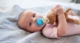 Пустушка Avent Ultra-Air, 0-6 мес, 1 шт + іграшка мавпа SCF348/12