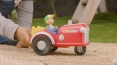 Игровой набор CoComelon Feature Vehicle Трактор со звуком