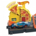 Игровой набор "Приключения в городе" Hot Wheels (в асс.)