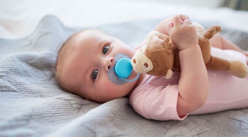 Пустушка Avent Ultra-Air, 0-6 мес, 1 шт + іграшка мавпа SCF348/12