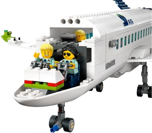 Конструктор LEGO City Пасажирський літак (60367)