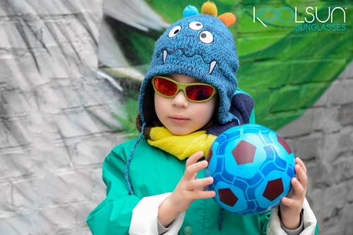 Дитячі сонцезахисні окуляри Koolsun кольору хакі серії Sport (Розмір: 3+)