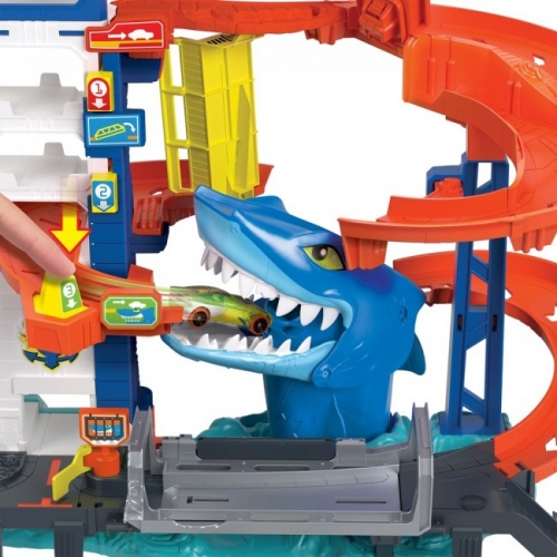 Ігровий набір "Втеча від лютої акули" Hot Wheels (HDP06)