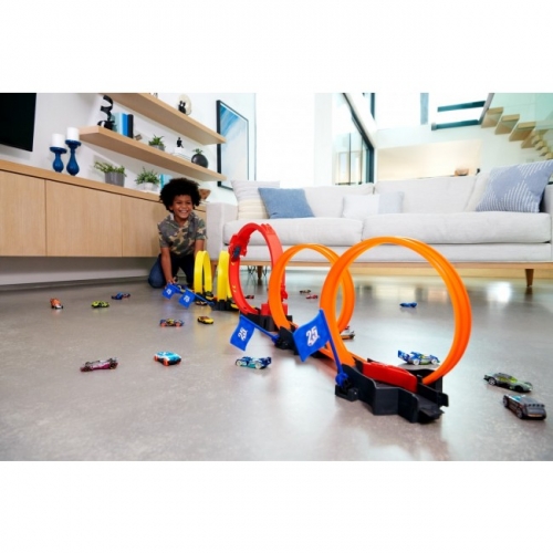 Трек "Невероятные трюки в петлях" Hot Wheels