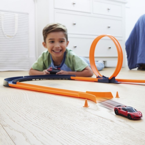 Машинка 1:64 на радіокеруванні «Ferrari SF90 Stradale Assetto Fiorano» Hot Wheels®, JGD09