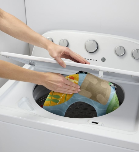 Подушка для игры на животике «Ласковый медвежонок» Fisher-Price
