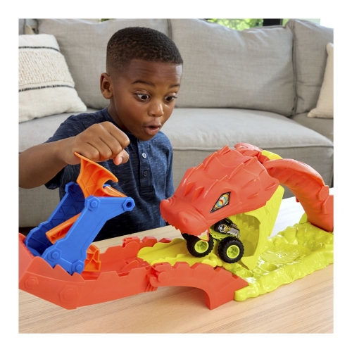 Набор "Атака змеи" серии "Monster Trucks" Hot Wheels